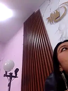 ZoeClarkk  online show from 12/04/25, 04:27