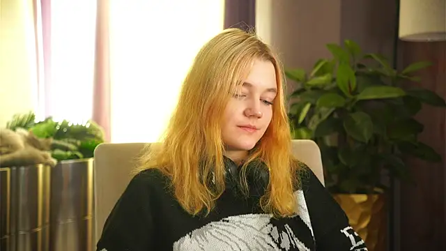 Snapshot of SindyRoskelley chatting on 11/18/25, 05:23 SindyRoskelley online show from 11/18/25, 05:23