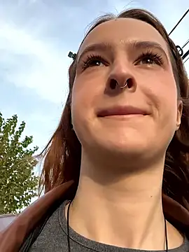 Snapshot of hani_obsessed chatting on 11/22/25, 07:29 hani obsessed online show from 11/22/25, 07:29