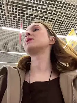 Snapshot of hani_obsessed chatting on 03/07/26, 12:13 hani obsessed online show from 03/07/26, 12:13