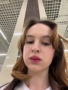 Snapshot of hani_obsessed chatting on 03/21/26, 01:37 hani obsessed online show from 03/21/26, 01:37