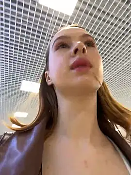 Snapshot of hani_obsessed chatting on 03/28/26, 11:54 hani obsessed online show from 03/28/26, 11:54