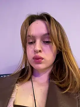 Snapshot of hani_obsessed chatting on 04/06/26, 11:33 hani obsessed online show from 04/06/26, 11:33