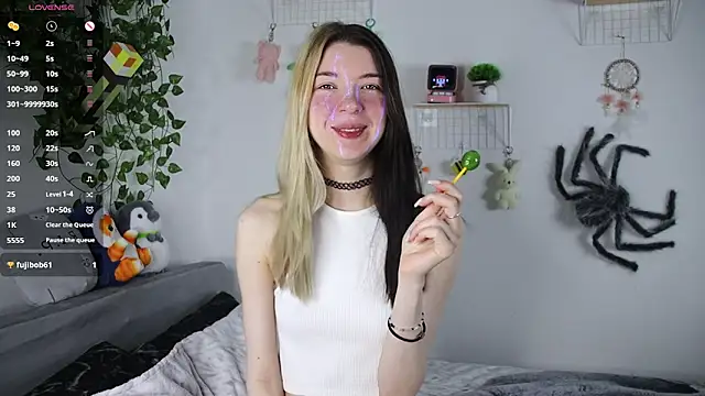 Emmie shy online show from 11/19/25, 11:10