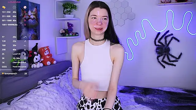 Snapshot of Emmie_shy chatting on 02/01/26, 11:09 Emmie shy online show from 02/01/26, 11:09