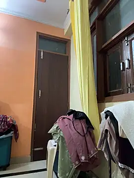 Snapshot of sexyayeshadesi chatting on 03/06/26, 06:37 sexyayeshadesi online show from 03/06/26, 06:37