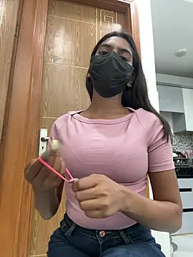 Snapshot of sexyayeshadesi chatting on 04/07/26, 06:30 sexyayeshadesi online show from 04/07/26, 06:30