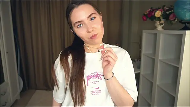 Snapshot of ChuBanda chatting on 12/05/25, 02:03 ChuBanda online show from 12/05/25, 02:03