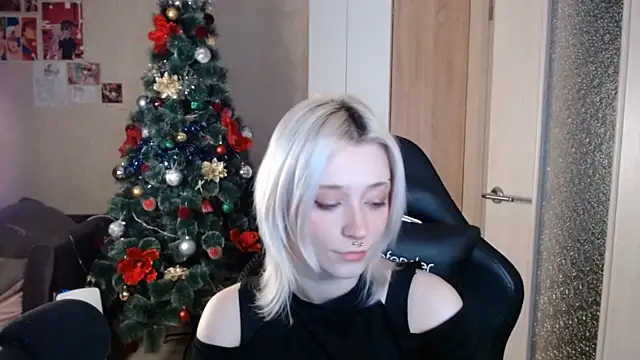 SophiaLur online show from 01/06/26, 04:32