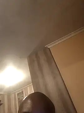 Snapshot of LetMeMakeItCum chatting on 11/14/25, 11:46 LetMeMakeItCum online show from 11/14/25, 11:46