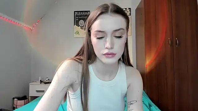 Snapshot of tinyglow chatting on 02/20/26, 11:49 tinyglow online show from 02/20/26, 11:49