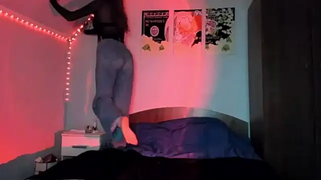 Snapshot of tinyglow chatting on 03/05/26, 07:43 tinyglow online show from 03/05/26, 07:43