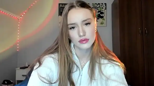 Snapshot of tinyglow chatting on 04/11/26, 10:03 tinyglow online show from 04/11/26, 10:03