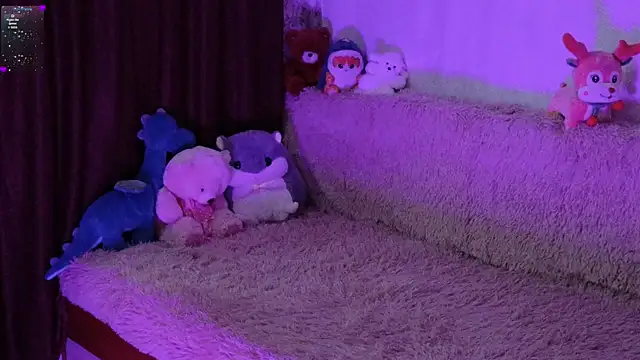 Snapshot of hottest_tits chatting on 01/06/26, 11:58 hottest tits online show from 01/06/26, 11:58