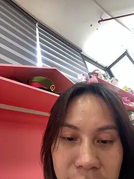 Trangbabylove online show from 03/31/26, 08:59