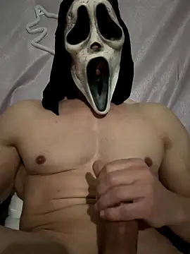 Snapshot of Luna_MaskedMan chatting on 11/15/25, 05:49 Luna MaskedMan online show from 11/15/25, 05:49