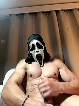 Luna MaskedMan online show from 12/20/25, 09:05