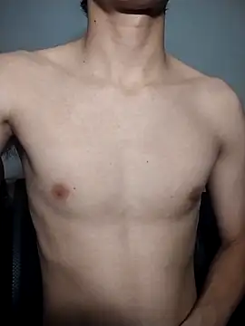 Snapshot of Roisesex chatting on 11/18/25, 02:06 Roisesex online show from 11/18/25, 02:06