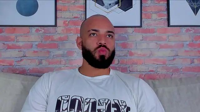 Snapshot of Chris_Varden chatting on 03/16/26, 08:24 Chris Varden online show from 03/16/26, 08:24