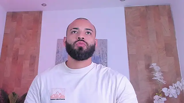 Snapshot of Chris_Varden chatting on 04/08/26, 09:15 Chris Varden online show from 04/08/26, 09:15