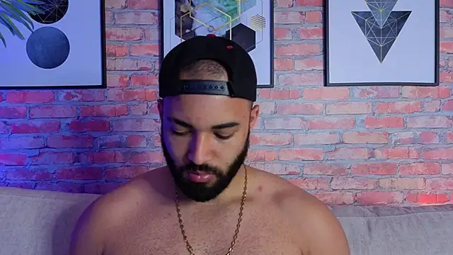 Snapshot of Chris_Varden chatting on 04/22/26, 04:19 Chris Varden online show from 04/22/26, 04:19