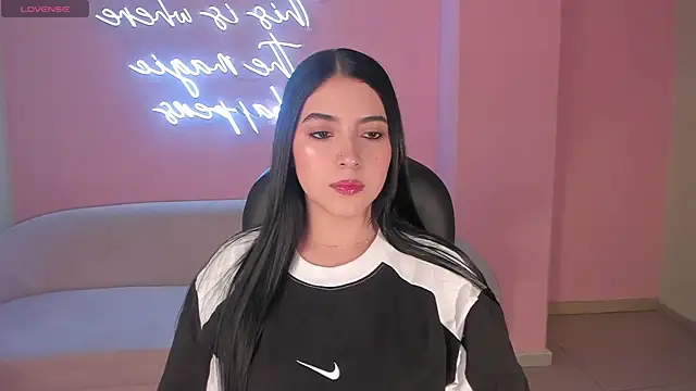 HaileyRoss  online show from 07/12/26, 10:45