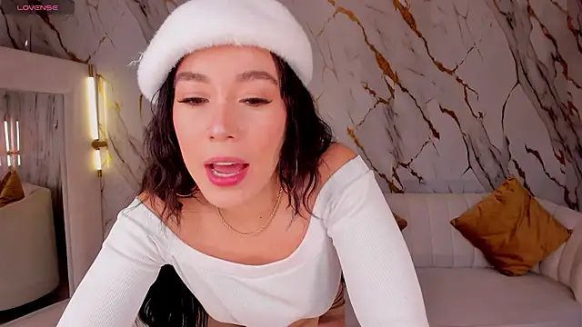 Snapshot of ZaraKafruni chatting on 02/27/26, 04:23 ZaraKafruni online show from 02/27/26, 04:23