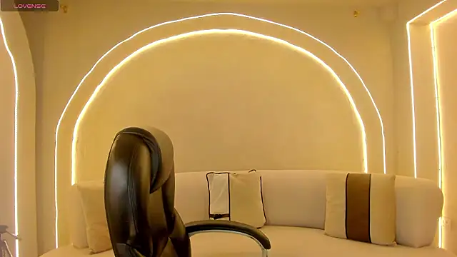 Snapshot of ZaraKafruni chatting on 03/05/26, 04:30 ZaraKafruni online show from 03/05/26, 04:30