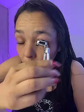 Snapshot of LaraDanverss chatting on 03/16/26, 07:07 LaraDanverss online show from 03/16/26, 07:07