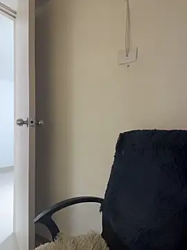 Snapshot of LaraDanverss chatting on 03/29/26, 07:03 LaraDanverss online show from 03/29/26, 07:03