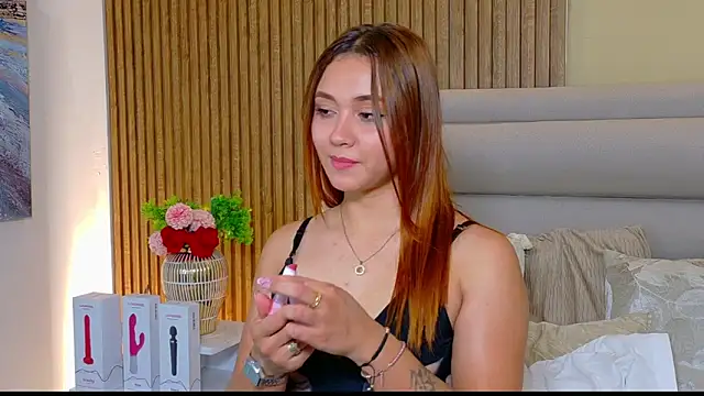 Snapshot of LondraBlush chatting on 05/11/26, 04:04 LondraBlush online show from 05/11/26, 04:04
