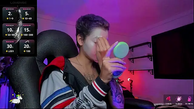 Anny Kiitty online show from 12/23/25, 03:48