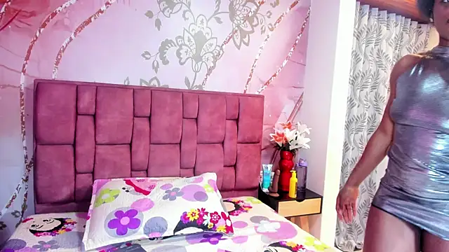 anisha zambrano online show from 12/18/25, 01:06