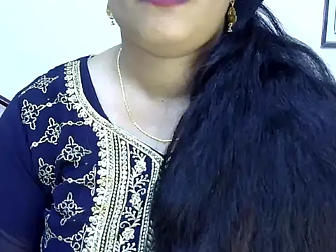 Muskan Jha online show from 05/06/26, 02:11
