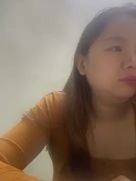 Snapshot of yiyi0316 chatting on 05/11/26, 01:55 yiyi0316 online show from 05/11/26, 01:55