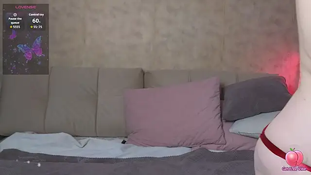 Snapshot of ElaraSable chatting on 02/24/26, 09:51 ElaraSable online show from 02/24/26, 09:51