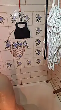 Snapshot of ElaraSable chatting on 04/06/26, 12:50 ElaraSable online show from 04/06/26, 12:50