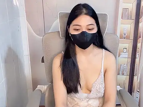 Lousii online show from 04/07/26, 01:55