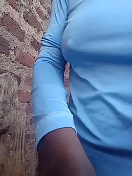 honeypot224 online show from 11/18/25, 04:06