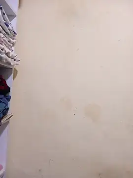 Snapshot of honeypot224 chatting on 04/17/26, 04:04 honeypot224 online show from 04/17/26, 04:04