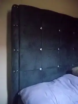 Snapshot of honeypot224 chatting on 04/20/26, 03:53 honeypot224 online show from 04/20/26, 03:53