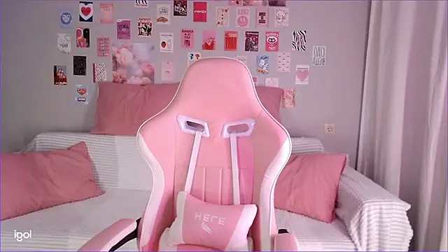 Snapshot of Lexi_Bottom chatting on 03/11/26, 02:17 Lexi Bottom online show from 03/11/26, 02:17