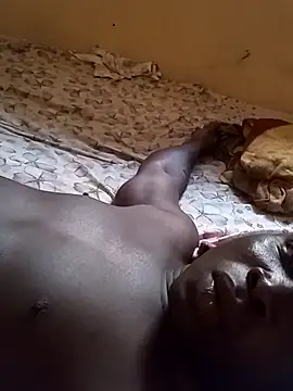 Snapshot of a_jose3 chatting on 11/30/25, 10:36 a jose3 online show from 11/30/25, 10:36