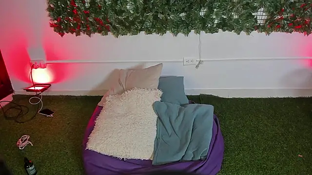 Snapshot of LiilithStonne chatting on 02/11/26, 01:38 LiilithStonne online show from 02/11/26, 01:38