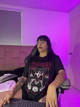 Snapshot of LiilithStonne chatting on 04/10/26, 03:01 LiilithStonne online show from 04/10/26, 03:01