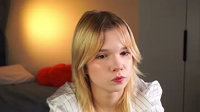 PhillisEsplin online show from 11/23/25, 08:08