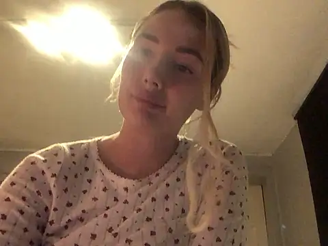 xoxohan11 online show from 02/09/26, 08:57