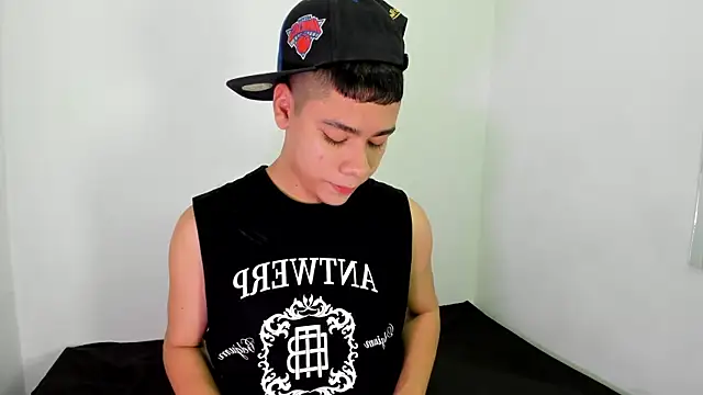 Snapshot of Lucastorrez01 chatting on 03/17/26, 07:39 Lucastorrez01 online show from 03/17/26, 07:39