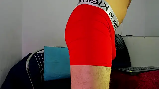 Lucastorrez01 online show from 07/01/26, 05:45
