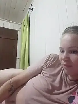 Snapshot of minagostosa123 chatting on 03/24/26, 12:37 minagostosa123 online show from 03/24/26, 12:37